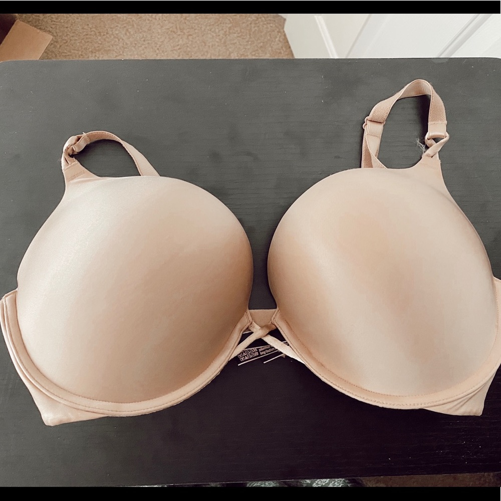 NWOT Victoria’s Secret Nude Bombshell Bra 36DD